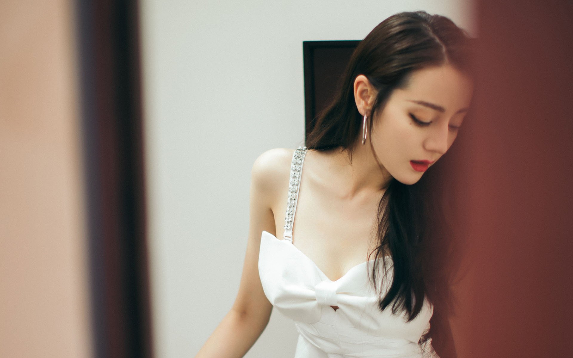 陈芋汐决赛夺冠背后的努力故事，陈芋汐赛后采访哭了视频