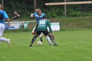 华体会网站-中国足球女足参加国际赛后身体恢复策略分享，中国女足队员受伤